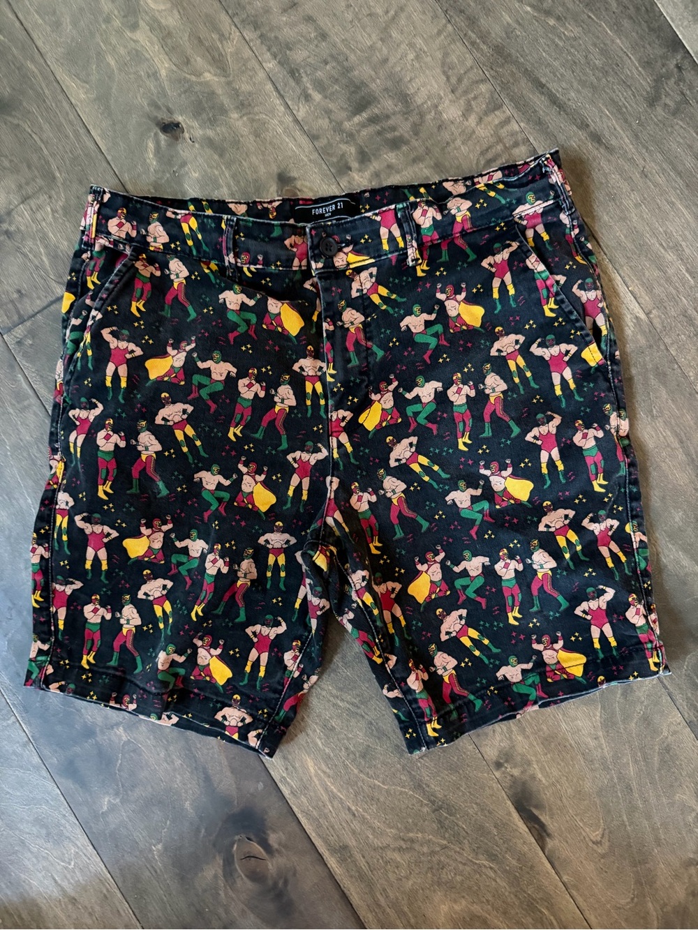 Forever 21 Men’s sz 34 Print Shorts